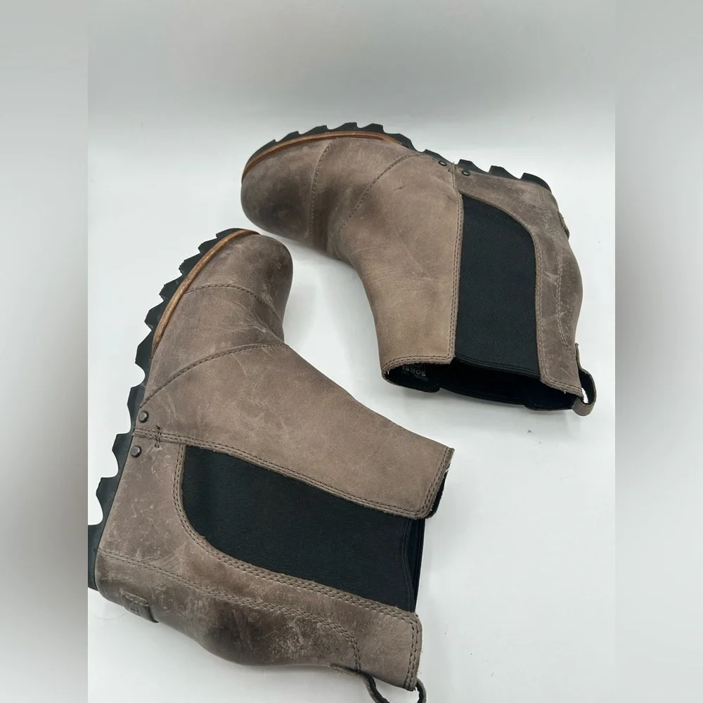 Sorel Lea Ankle Boots Wedge Heels Leather Pull On Gray Women's Size 7 US booties